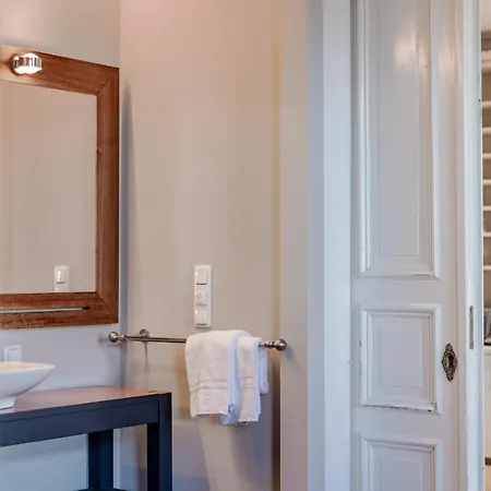 Strandvilla Strandpalais - Historischer Charme In Exklusiver Lage 아파트 Häven